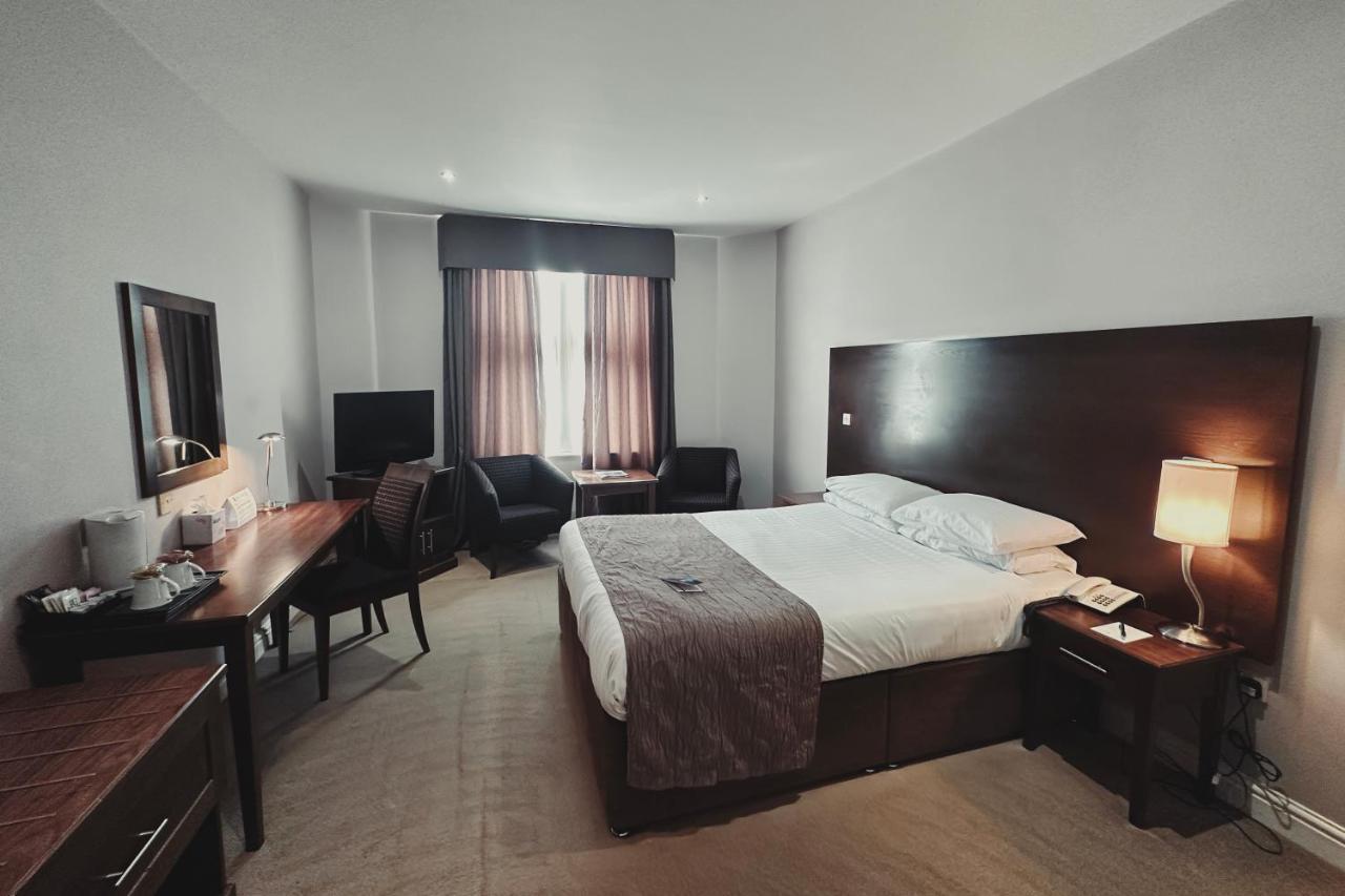 Cave Castle Hotel South Cave Εξωτερικό φωτογραφία
